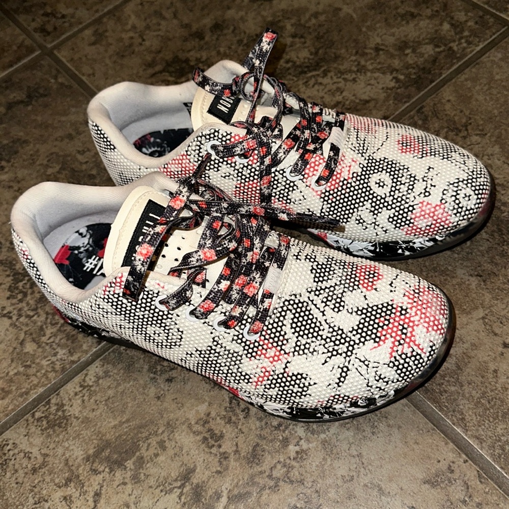 NOBULL’s floral line